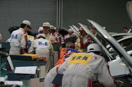 社内整備技術コンクール競技風景